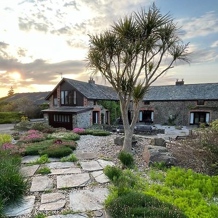 Downe Cottages Hartland Exteriör bild